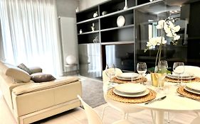Sismondi New Apt